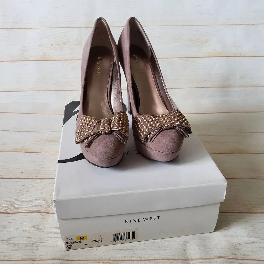 Nine West Memorie Suede Leather Round Toe Bow Platform Heels Pink Size 7 1/2M